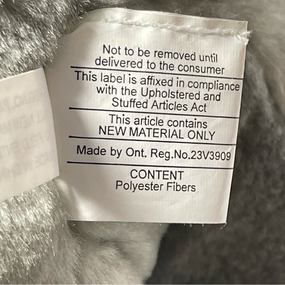 Ringlings 131 Circus 2001 Toy Elephant satin embroidered blanket - Picture 12 of 13